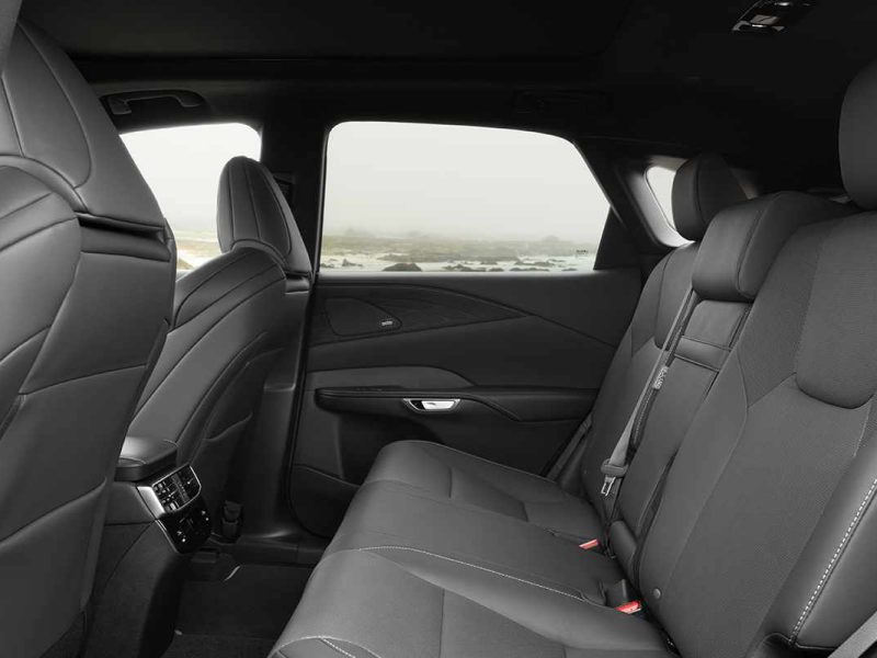 rx-350-f-sport-gallery-int-08-d