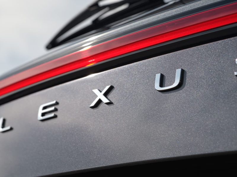 lexus-nx-350-fsport-gallery-ext-3-d