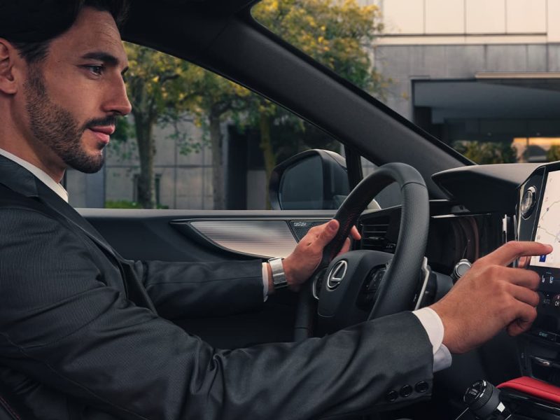 lexus-nx-350-fsport-gallery-int-2-d