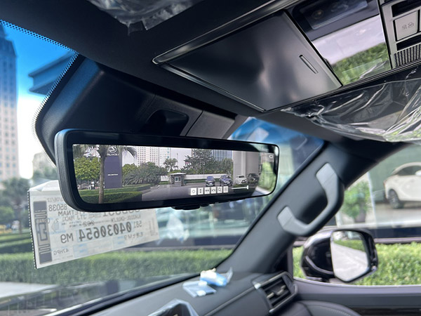 guong chieu hau xe lexus lx 600