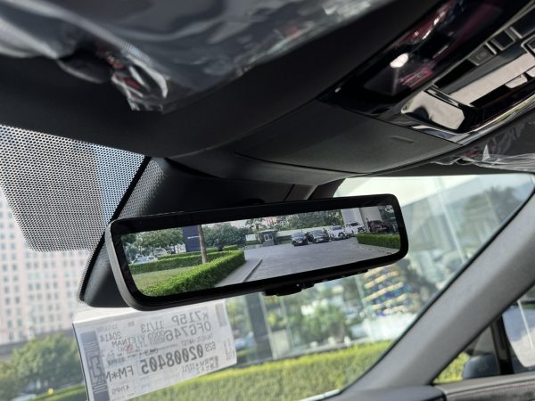 Gương chiếu hậu điện tử trên xe Lexus – Trang bị nhỏ, giá trị lớn