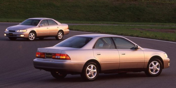 Lexus ES thế hệ thứ 2